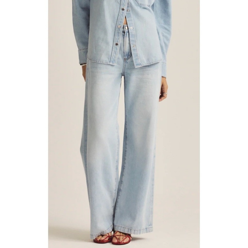 Pistola Jadyn Mid Rise Palazzo Jeans Chateau Light Wash Wide Leg Size 32